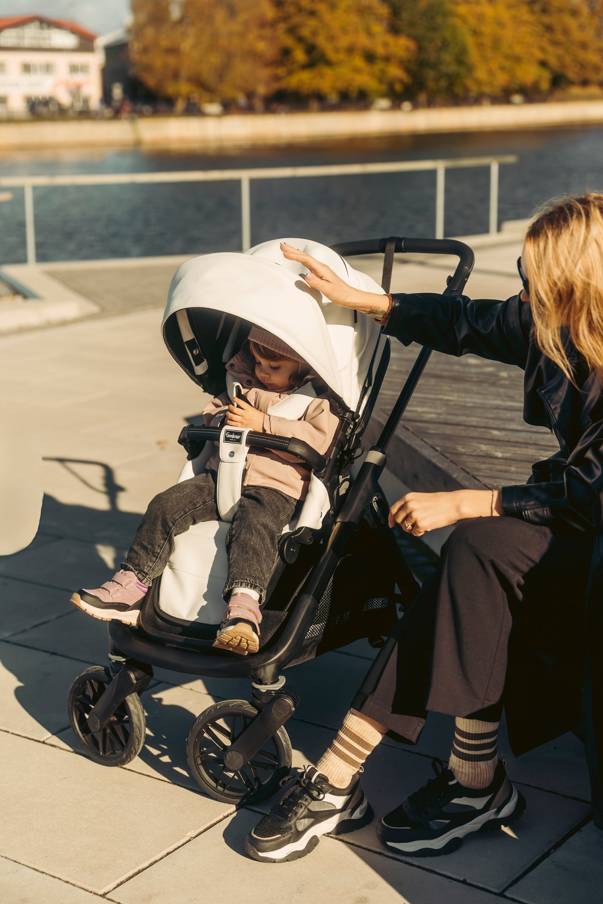Emmaljunga Sento Max ERGO kombinētie bērnu ratiņi (Urban / White Leather)